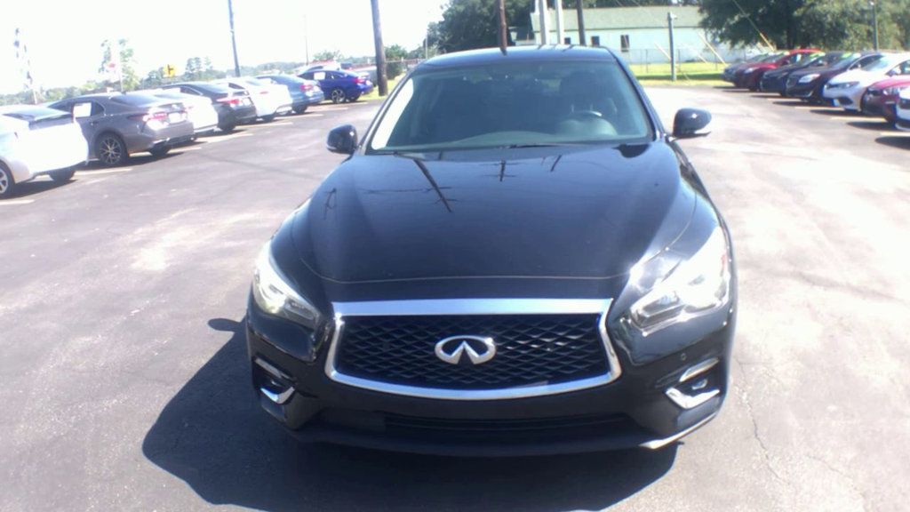 2018 Infiniti Q50 3.0t LUXE photo 2