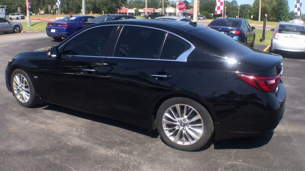 2018 Infiniti Q50 3.0t LUXE photo 5