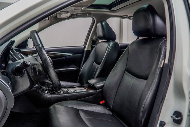 2018 INFINITI Q50 3.0t LUXE RWD - 23039554 - 35