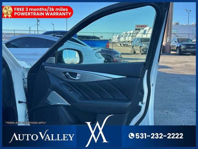 2018 INFINITI Q50 3.0t SPORT Sedan 4D - 22969281 - 17