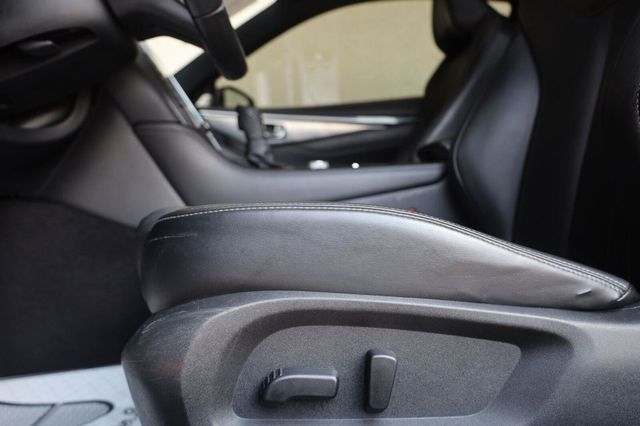 2018 INFINITI Q60 3.0t LUXE - 23052443 - 16