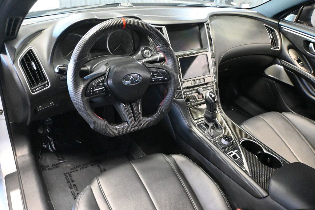 Infiniti Q60 photo 7