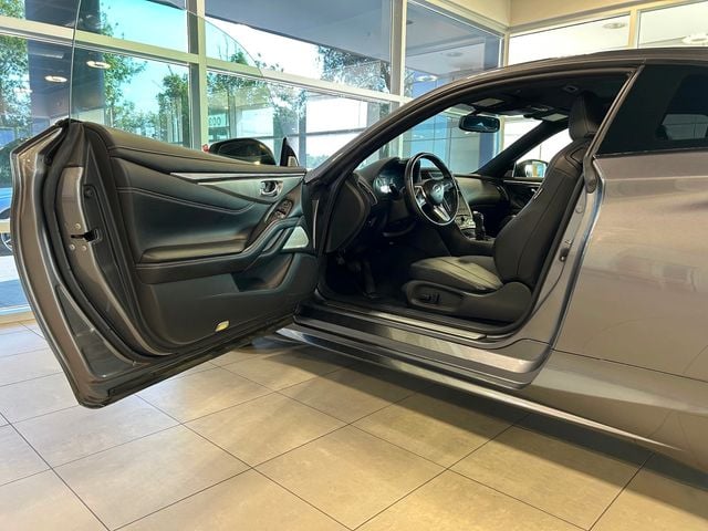 2018 INFINITI Q60 3.0t LUXE RWD - 22894392 - 16