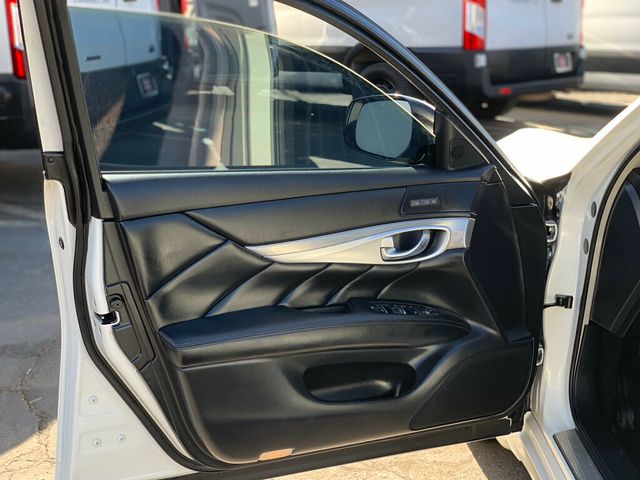 2018 INFINITI Q70 3.7 LUXE RWD - 22982887 - 15