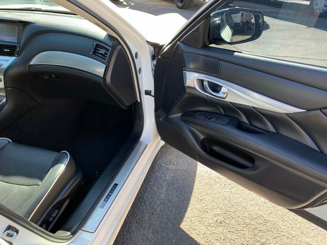 2018 INFINITI Q70 3.7 LUXE RWD - 22982887 - 17