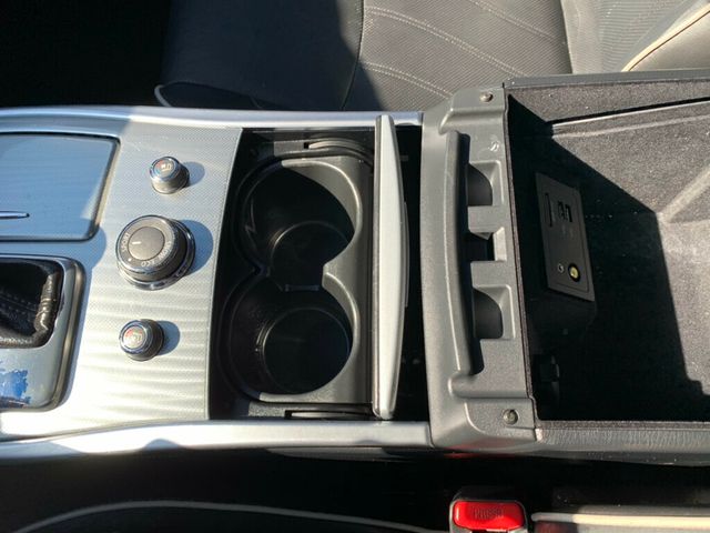 2018 INFINITI Q70 3.7 LUXE RWD - 22982887 - 32