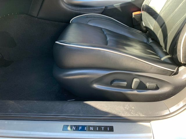 2018 INFINITI Q70 3.7 LUXE RWD - 22982887 - 4