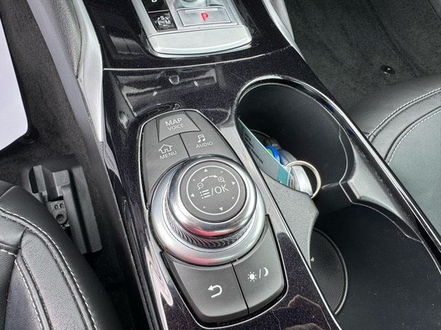 2018 INFINITI QX30 Luxury AWD - 23028407 - 17