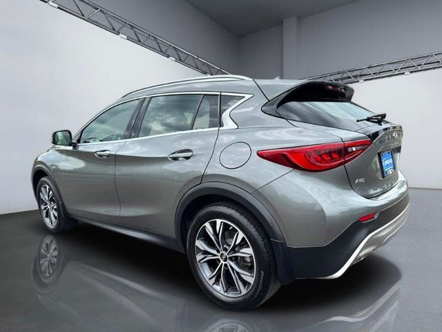 2018 INFINITI QX30 Luxury AWD - 23028407 - 4