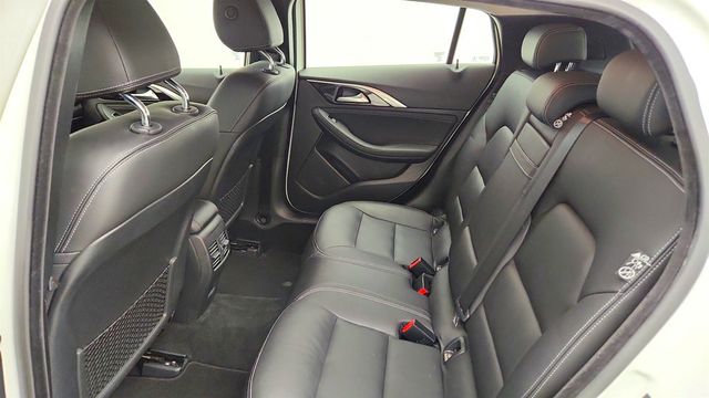 2018 INFINITI QX30 Premium AWD - 23032105 - 20