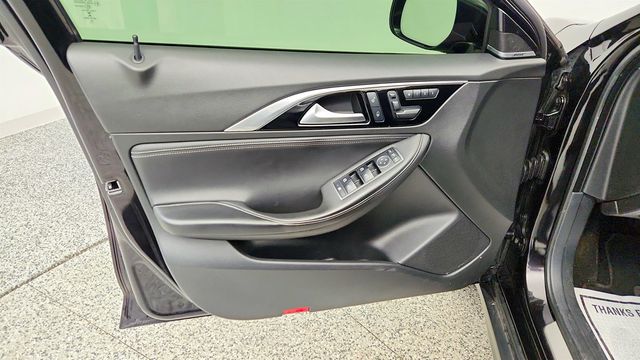 2018 INFINITI QX30 Premium AWD w/ Panoramic Sunroof & INFINITI InTouch Apps - 22996190 - 10