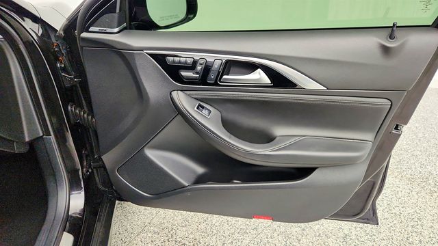 2018 INFINITI QX30 Premium AWD w/ Panoramic Sunroof & INFINITI InTouch Apps - 22996190 - 24