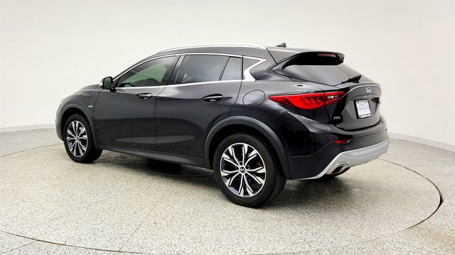 2018 INFINITI QX30 Premium AWD w/ Panoramic Sunroof & INFINITI InTouch Apps - 22996190 - 6