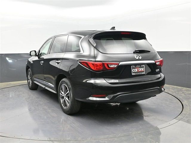 2018 Infiniti QX60 Luxe photo 3