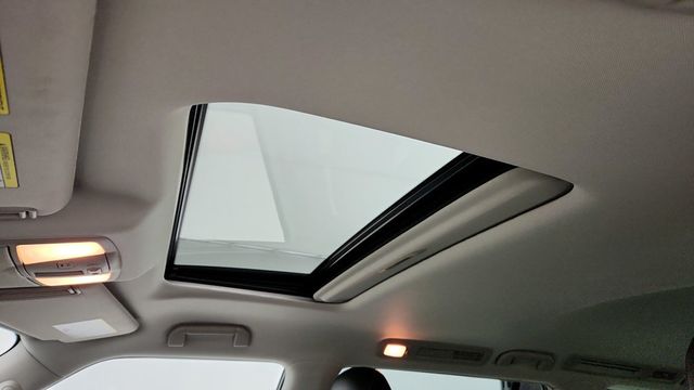 2018 INFINITI QX80 AWD w/ Driver Assistance Package and 22'' Forged Aluminum Wheels - 22946748 - 9