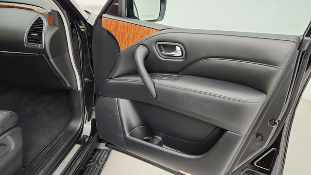 2018 INFINITI QX80 AWD w/ Driver Assistance Package and 22'' Forged Aluminum Wheels - 22946748 - 28