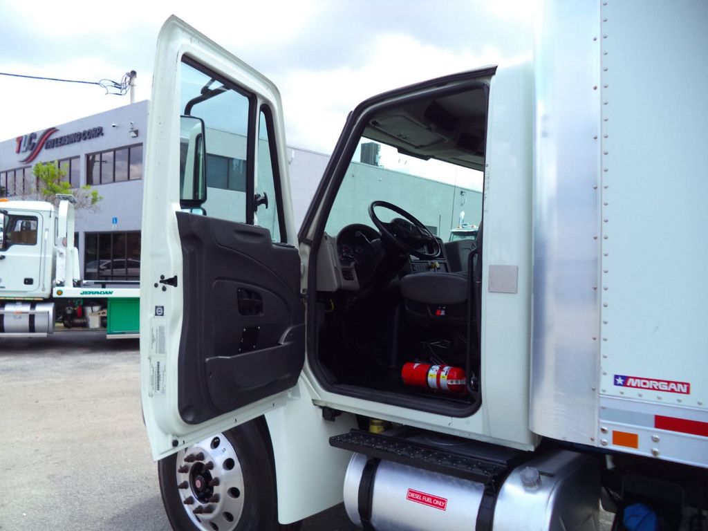 2018 International 4300 26FT x96x102 DRY BOX TRUCK. CARGO TRUCK. 6.7L CUMMINS. - 21973216 - 31