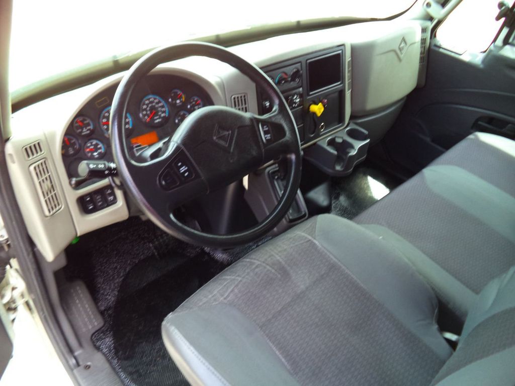 2018 International 4300 26FT x96x102 DRY BOX TRUCK. CARGO TRUCK. 6.7L CUMMINS. - 21973216 - 34