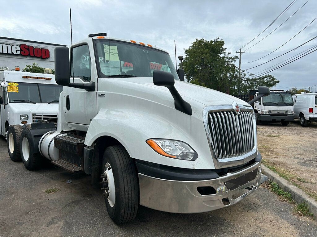 2018 International LT 625 TANDEM AXLE TRACTOR MULTIPLE USES READY FOR WORK - 22604283 - 0