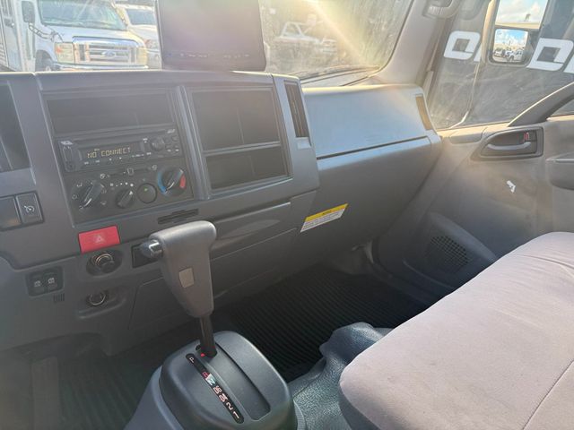 2018 International NPR Crew Cab Dovetail Box Truck  - 22994978 - 9