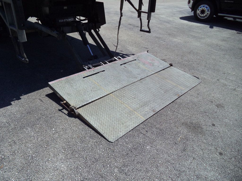 2018 Isuzu FTR 24ft Dry Freight Box Truck Moving Truck With Liftgate - 22975922 - 27