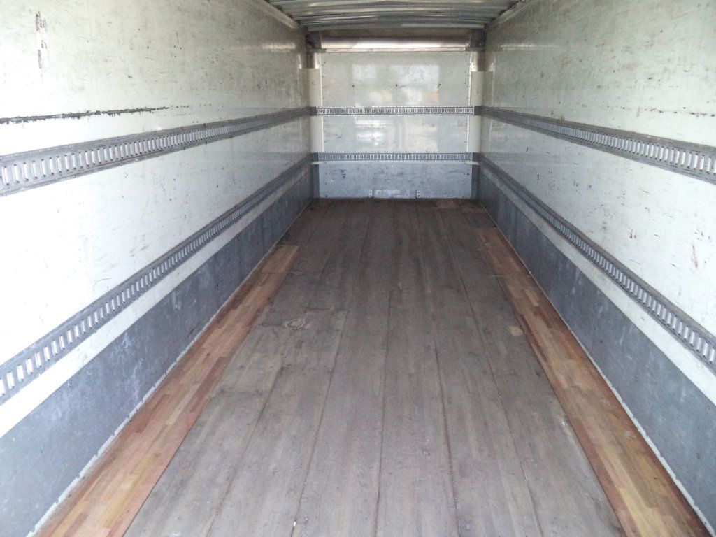 2018 Isuzu FTR 24ft Dry Freight Box Truck Moving Truck With Liftgate - 22975922 - 29