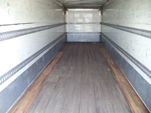 2018 Isuzu FTR 24ft Dry Freight Box Truck Moving Truck With Liftgate - 22975922 - 29