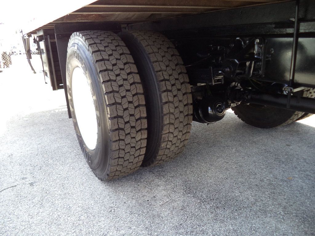 2018 Isuzu FTR 26ft Dry Freight Box Truck Moving Truck With Liftgate - 22959514 - 19