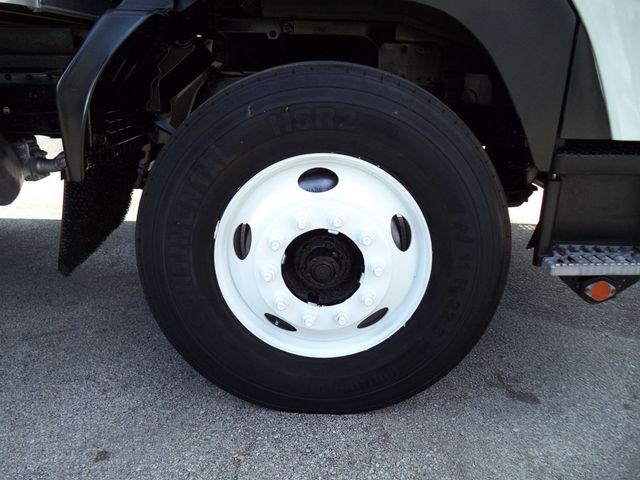 2018 Isuzu FTR 26ft Dry Freight Box Truck Moving Truck With Liftgate - 22959514 - 20