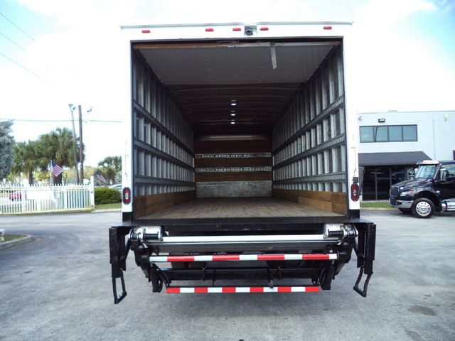 2018 Isuzu FTR 26ft Dry Freight Box Truck Moving Truck With Liftgate - 22959514 - 25