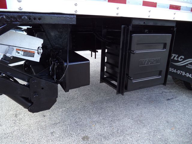 2018 Isuzu FTR 26ft Dry Freight Box Truck Moving Truck With Liftgate - 22959514 - 32