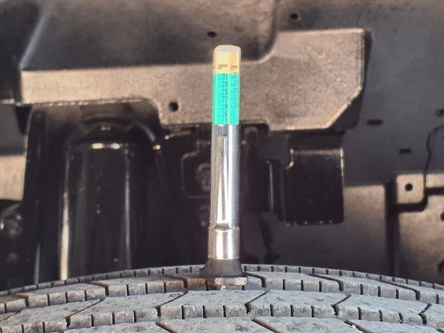 2018 Isuzu NPR 24' Box Truck - 22946781 - 40