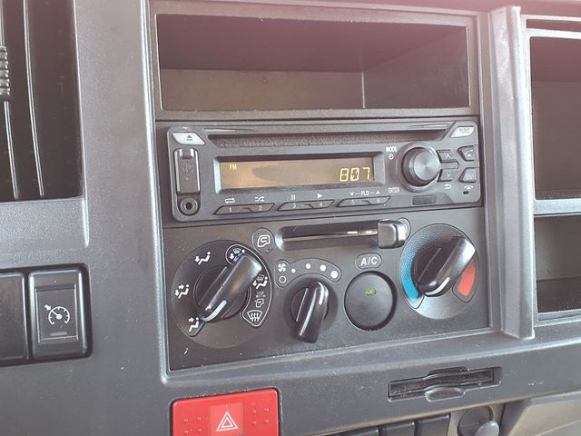 2018 Isuzu NPR 24' Box Truck - 22987769 - 10