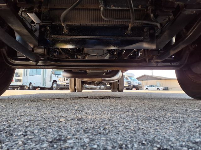 2018 Isuzu NPR 24' Box Truck - 22987769 - 23