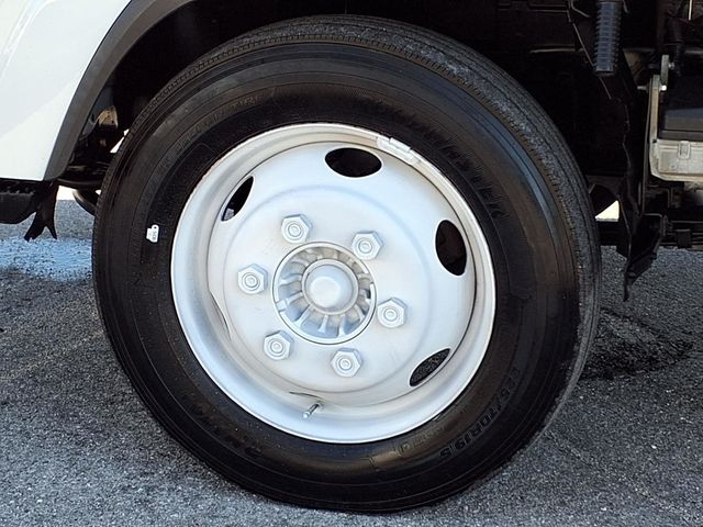 2018 Isuzu NPR 24' Box Truck - 22987769 - 38