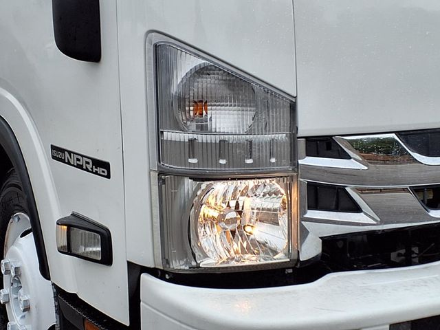 2018 Isuzu NPR 24' Box Truck w/Liftgate - 22981022 - 1