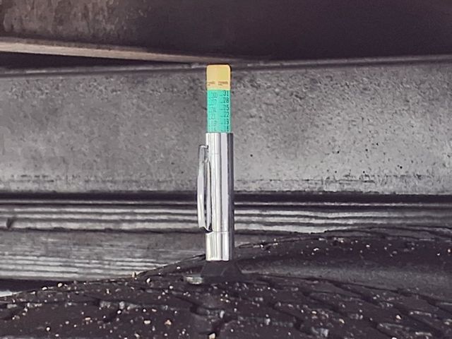 2018 Isuzu NPR 24' Box Truck w/Liftgate - 22981022 - 36