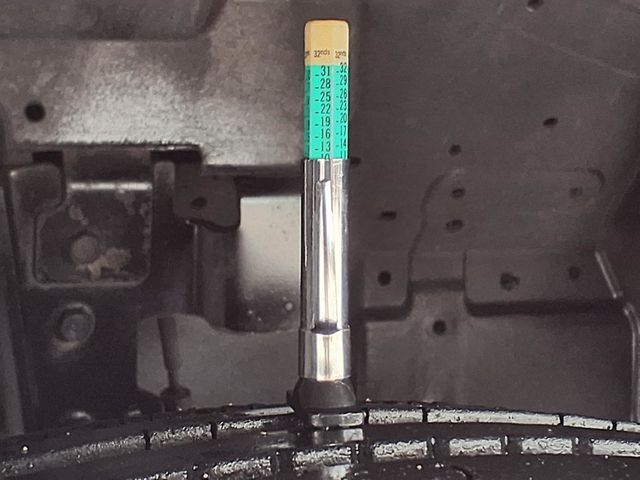 2018 Isuzu NPR 24' Box Truck w/Liftgate - 22981022 - 40