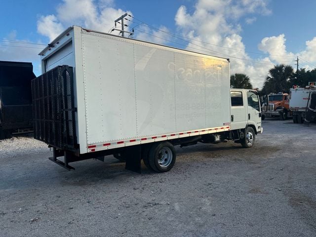 2018 Isuzu NPR Crew Cab Dovetail Box Truck  - 22994978 - 4