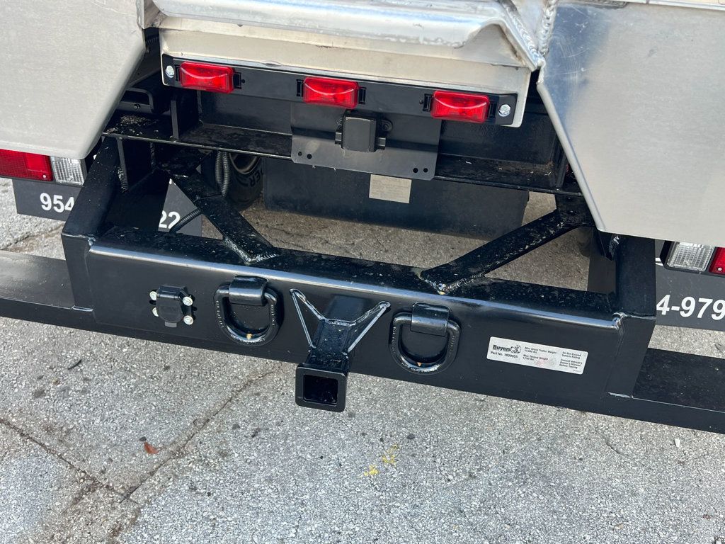 2018 Isuzu NPR HD CREW gas w/ NEW 14ft Landscape Body Aluminum dump Truck - 23092895 - 40