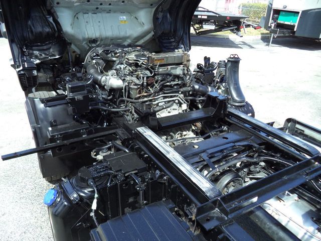 2018 Isuzu NRR 21' JERRDAN ROLLBACK TOW TRUCK. - 21856430 - 32