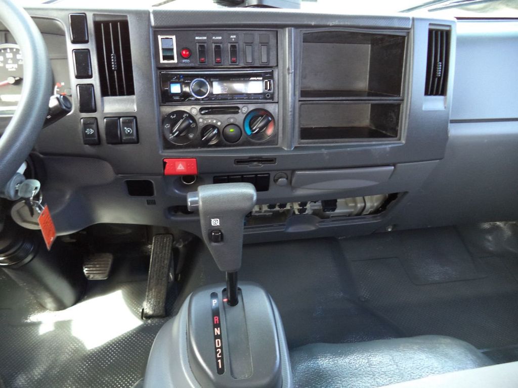 2018 Isuzu NRR 21' JERRDAN ROLLBACK TOW TRUCK. - 21856430 - 36