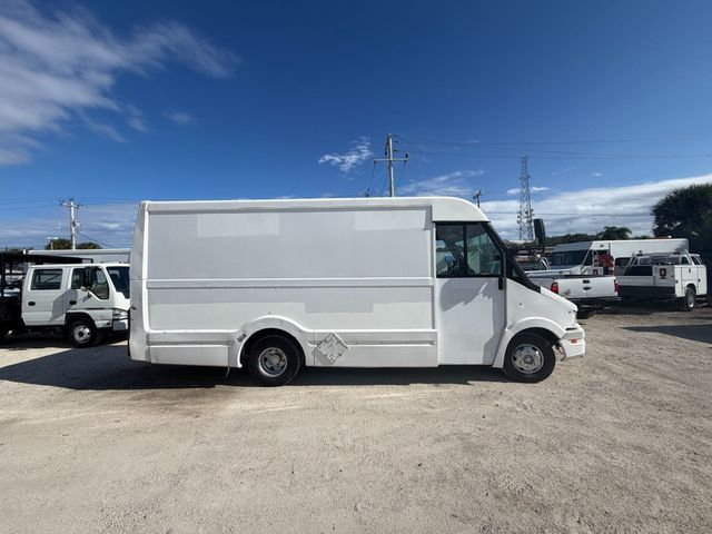2018 Isuzu Reach Stepvan  - 23095236 - 4