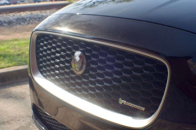 2018 Jaguar E-PACE LocalTrade/P-300-AWD/R-Dynamic-S/DrivePkg/ColdClimatePkg/NAV - 22996473 - 13
