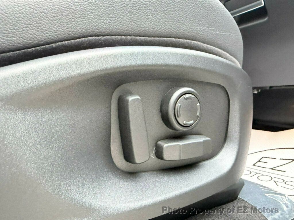 2018 Jaguar E-PACE ONE OWNER--72543 KMS! CERTIFIED! - 22970318 - 33