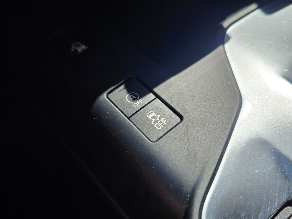 2018 Jaguar E-PACE P250 AWD SE - 22995800 - 33