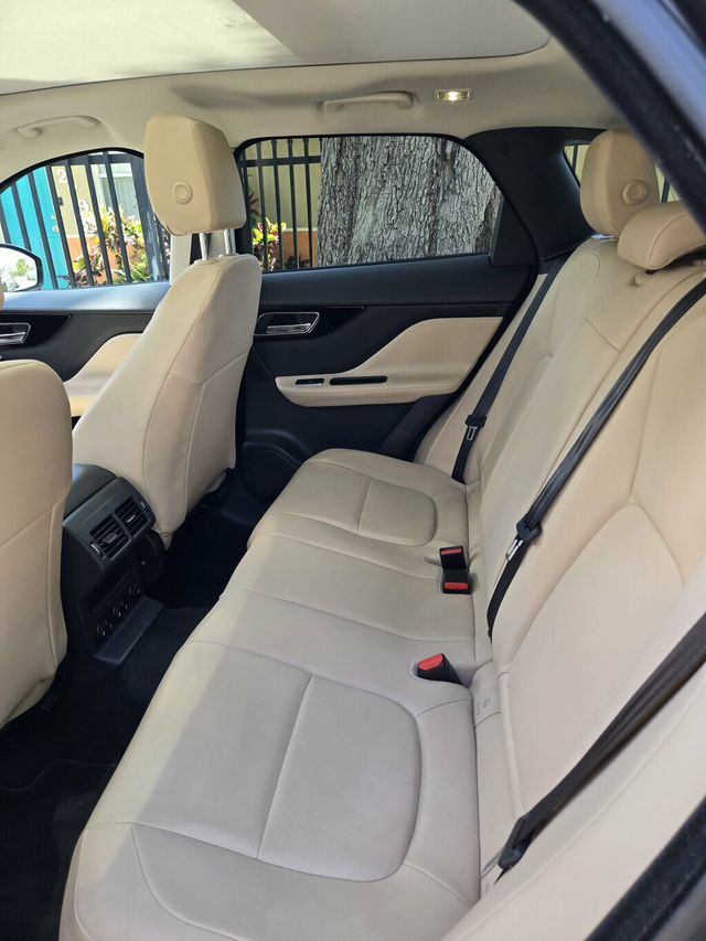 2018 Jaguar F-PACE  - 23030719 - 9