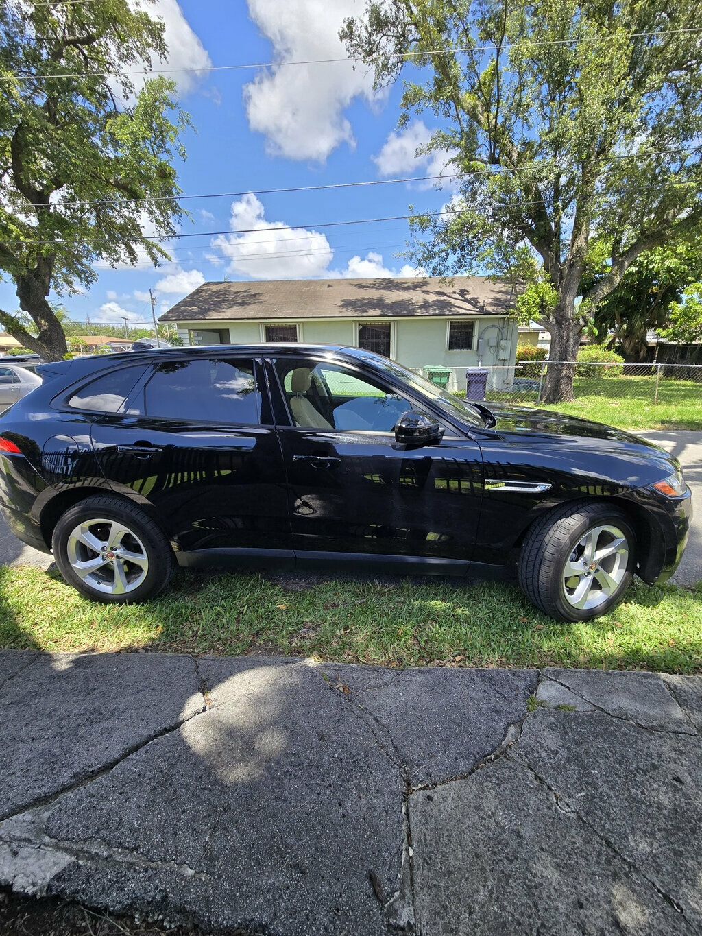 2018 Jaguar F-PACE  - 23030719 - 3