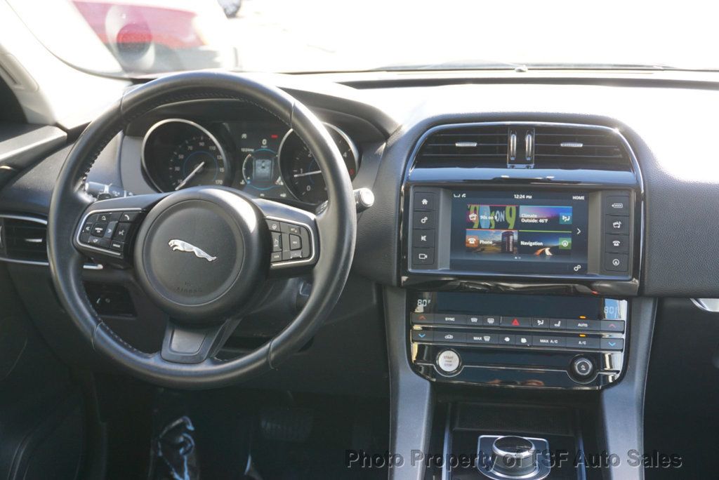 2018 Jaguar F-PACE 20d Premium AWD - 22949134 - 14