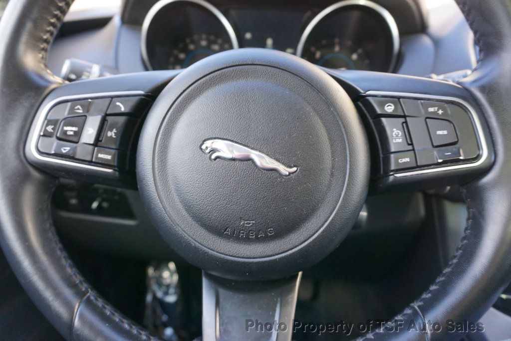 2018 Jaguar F-PACE 20d Premium AWD - 22949134 - 27